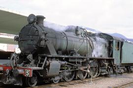 C Class locomotive idle at Hobart Station